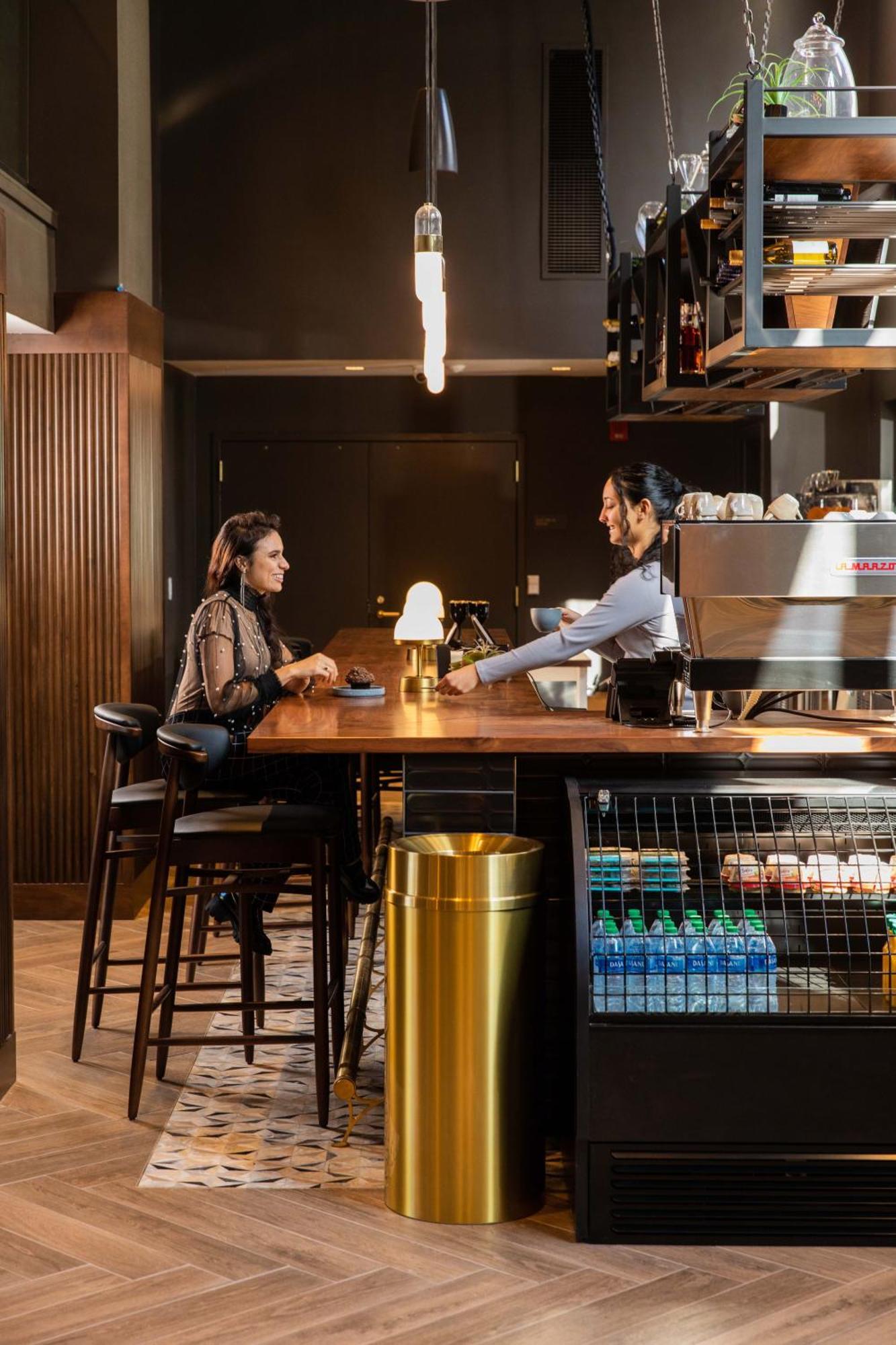 ホテル Voco The Darwin - Atlanta Midtown By Ihg エクステリア 写真