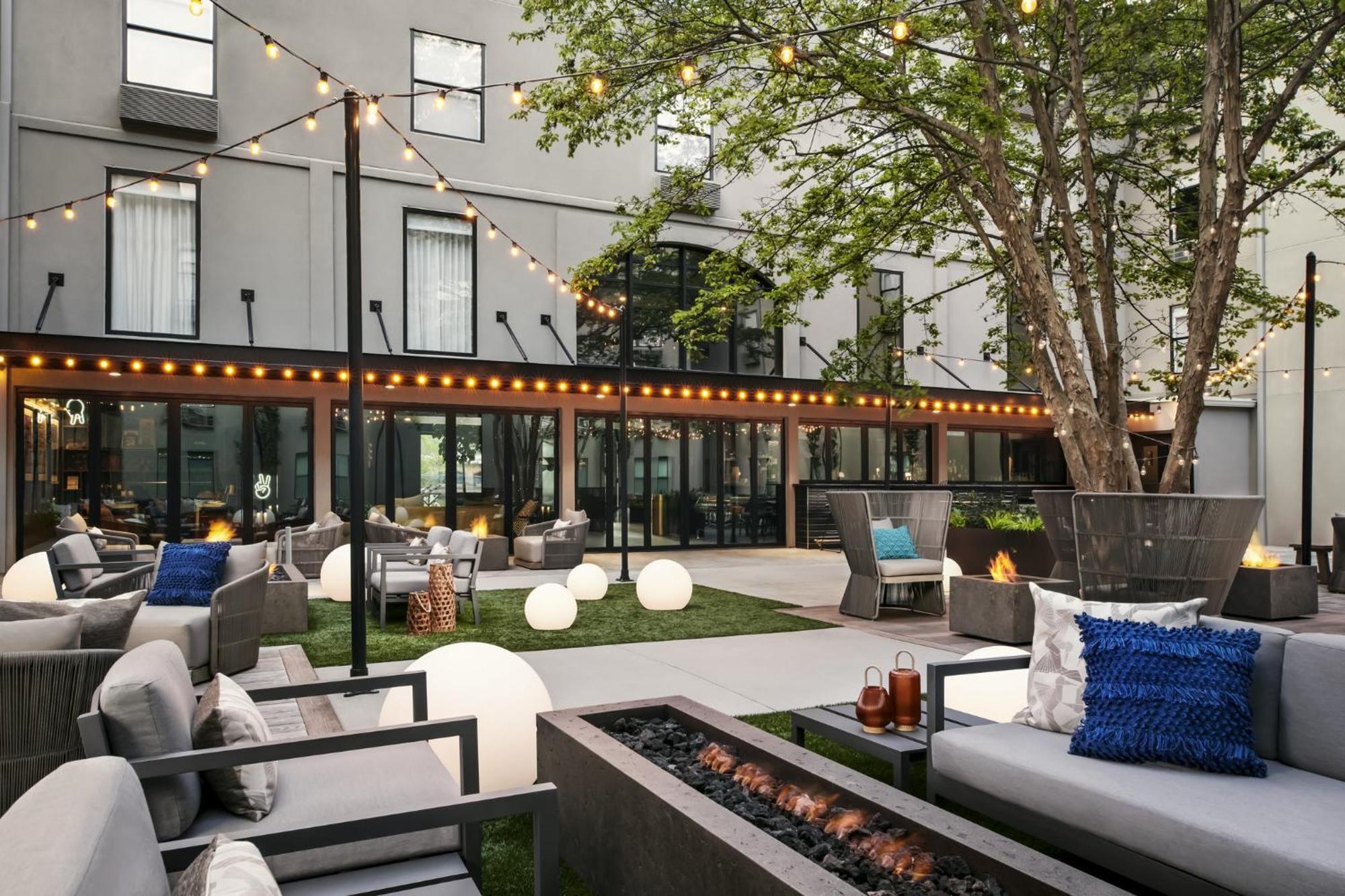 ホテル Voco The Darwin - Atlanta Midtown By Ihg エクステリア 写真